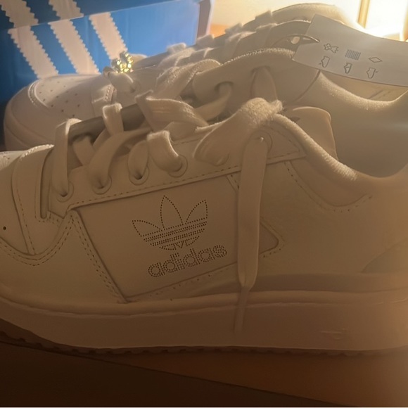 Forum Bold New - Picture 5 of 5